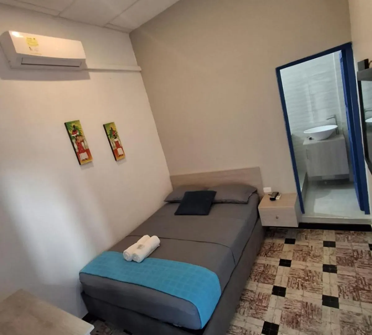 Hostal 1811 Cartagena  Hostel