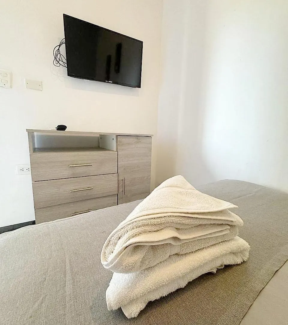 Hostal 1811 Cartagena بيت شباب